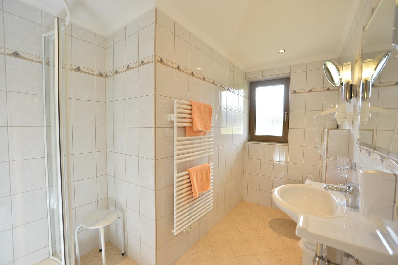 Pension Und Apartments Landhaus Marie ลอยทัช ภายนอก รูปภาพ