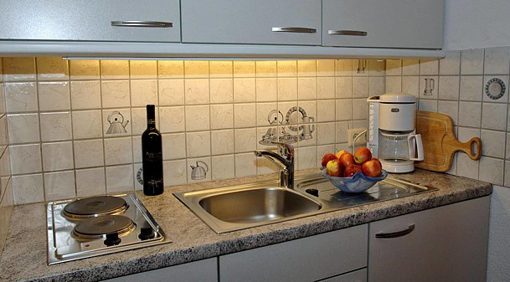 Pension Und Apartments Landhaus Marie ลอยทัช ภายนอก รูปภาพ
